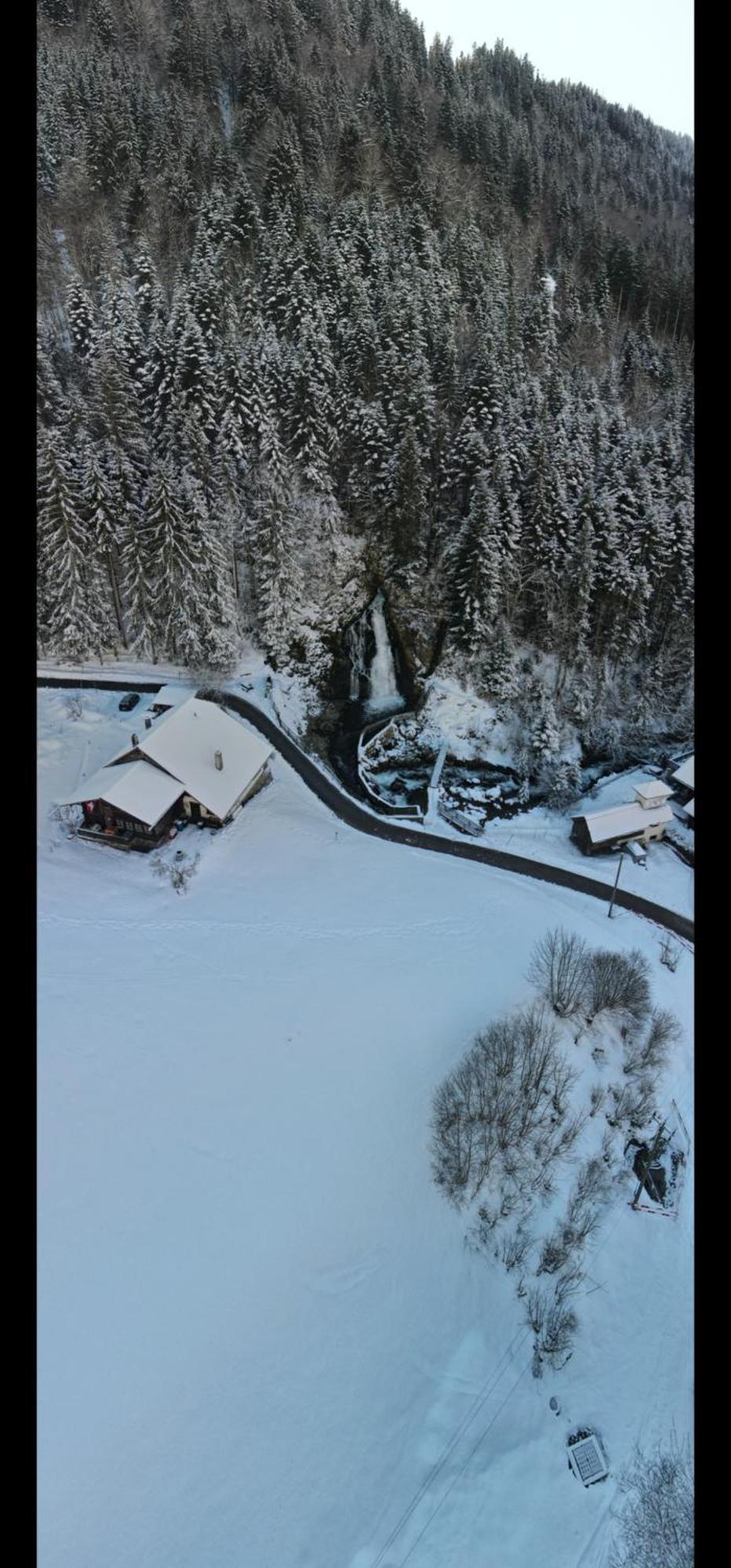 Cascade De Jaun Hotel Exterior photo